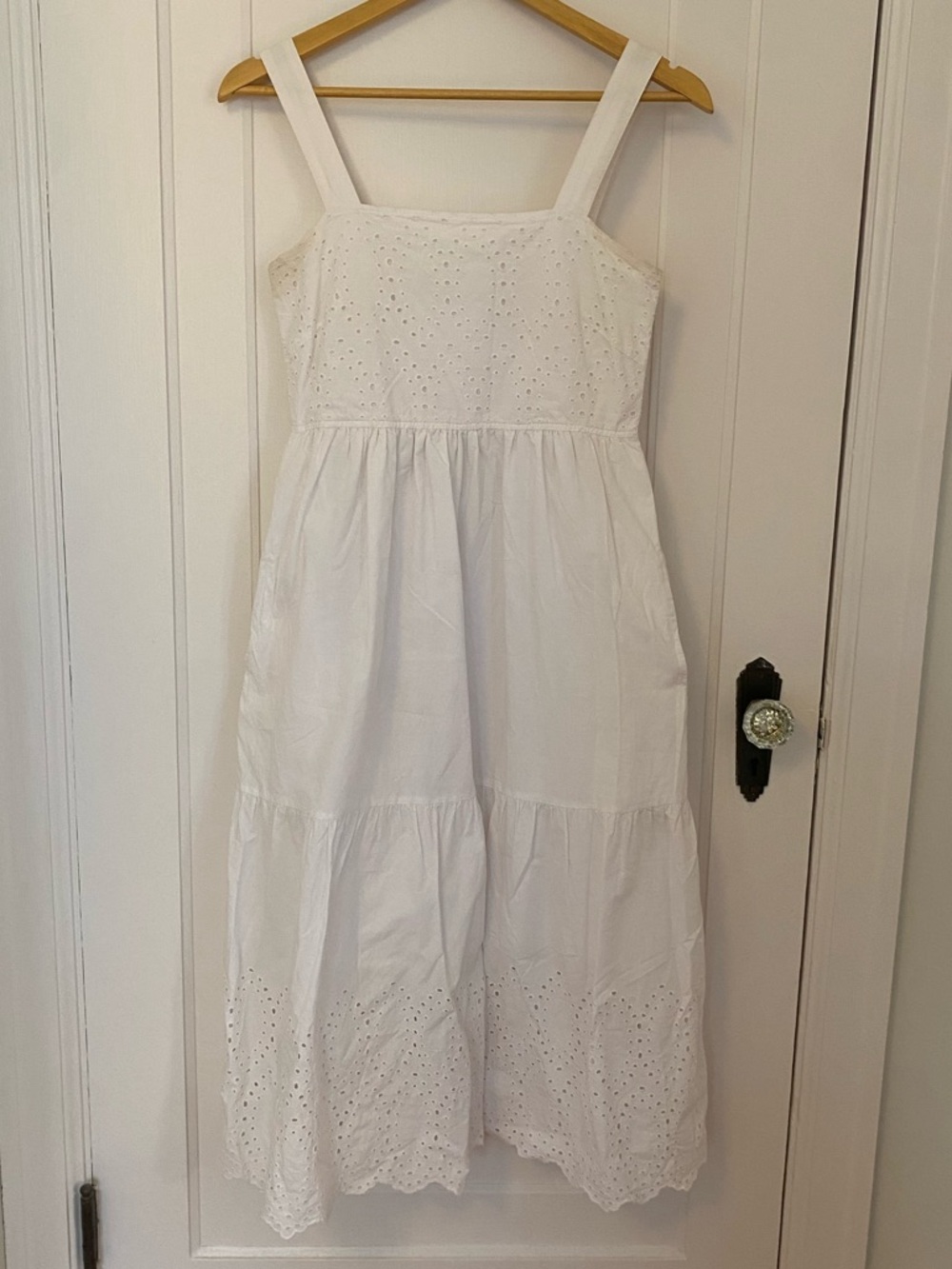 Uniqlo 100% Cotton White Eyelet Tiered Sundress Size XS Cottagecore Maxi Dress